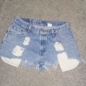Levis cut off denim shorts